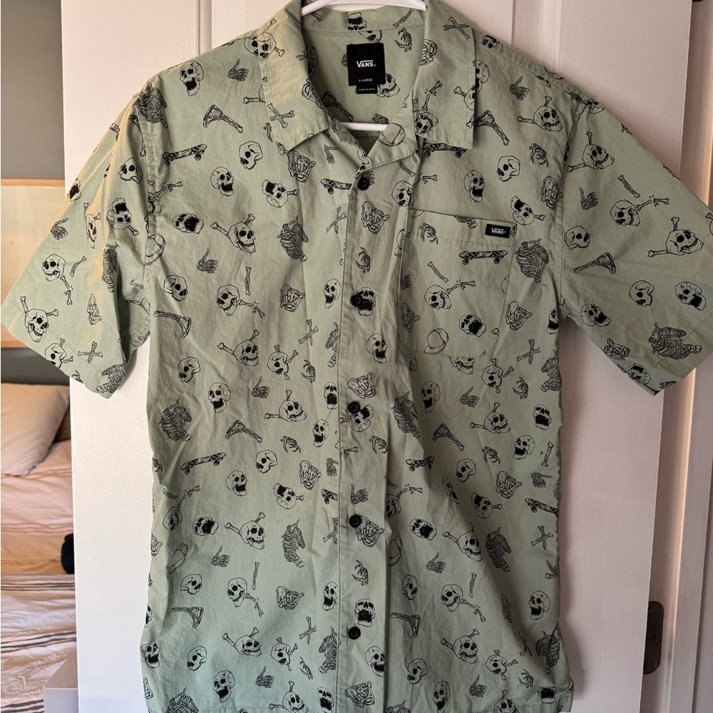 Vans Men's Green Skull Pattern Shirt